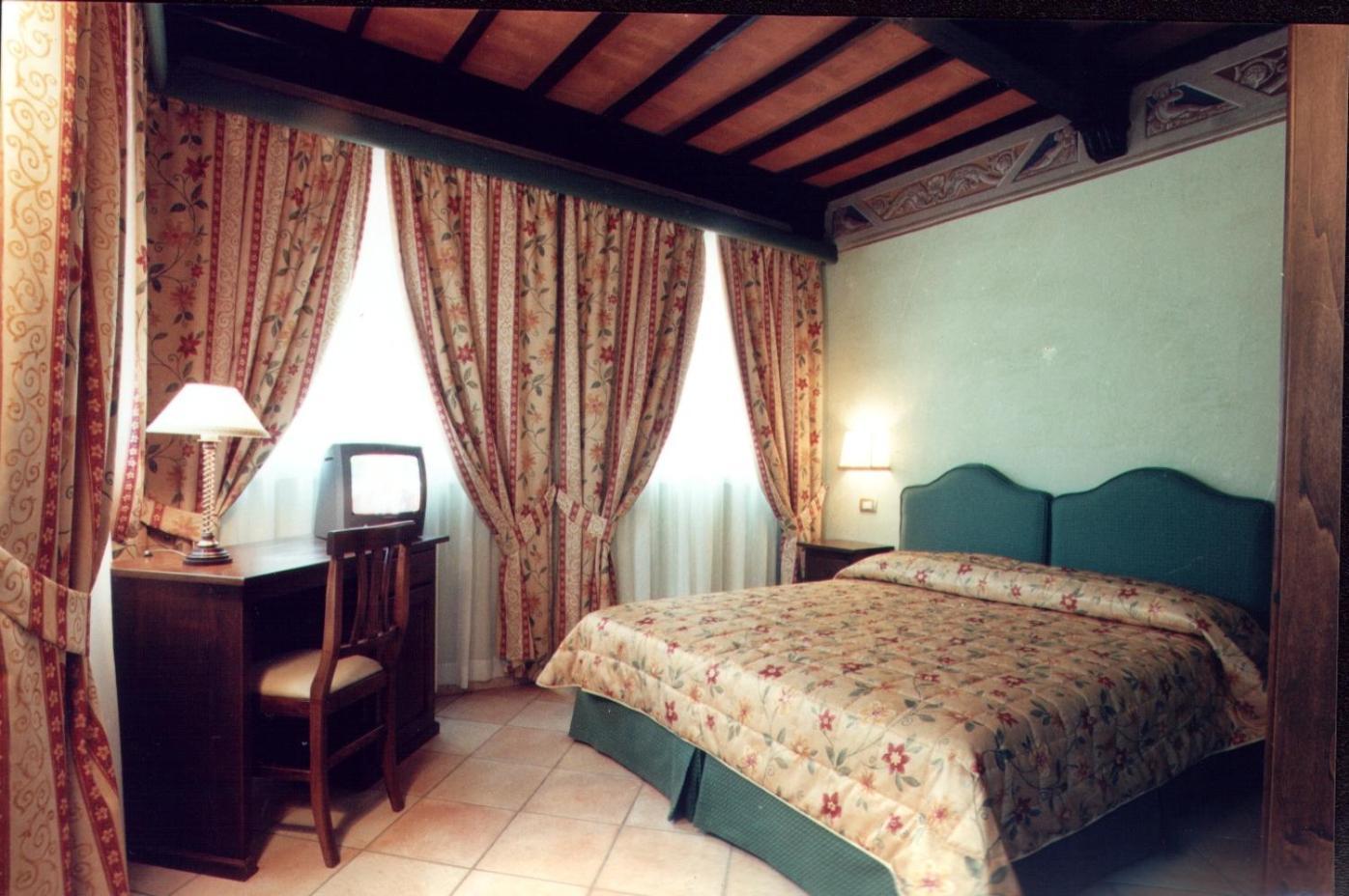 Villa Le Camelie Siena Exteriör bild